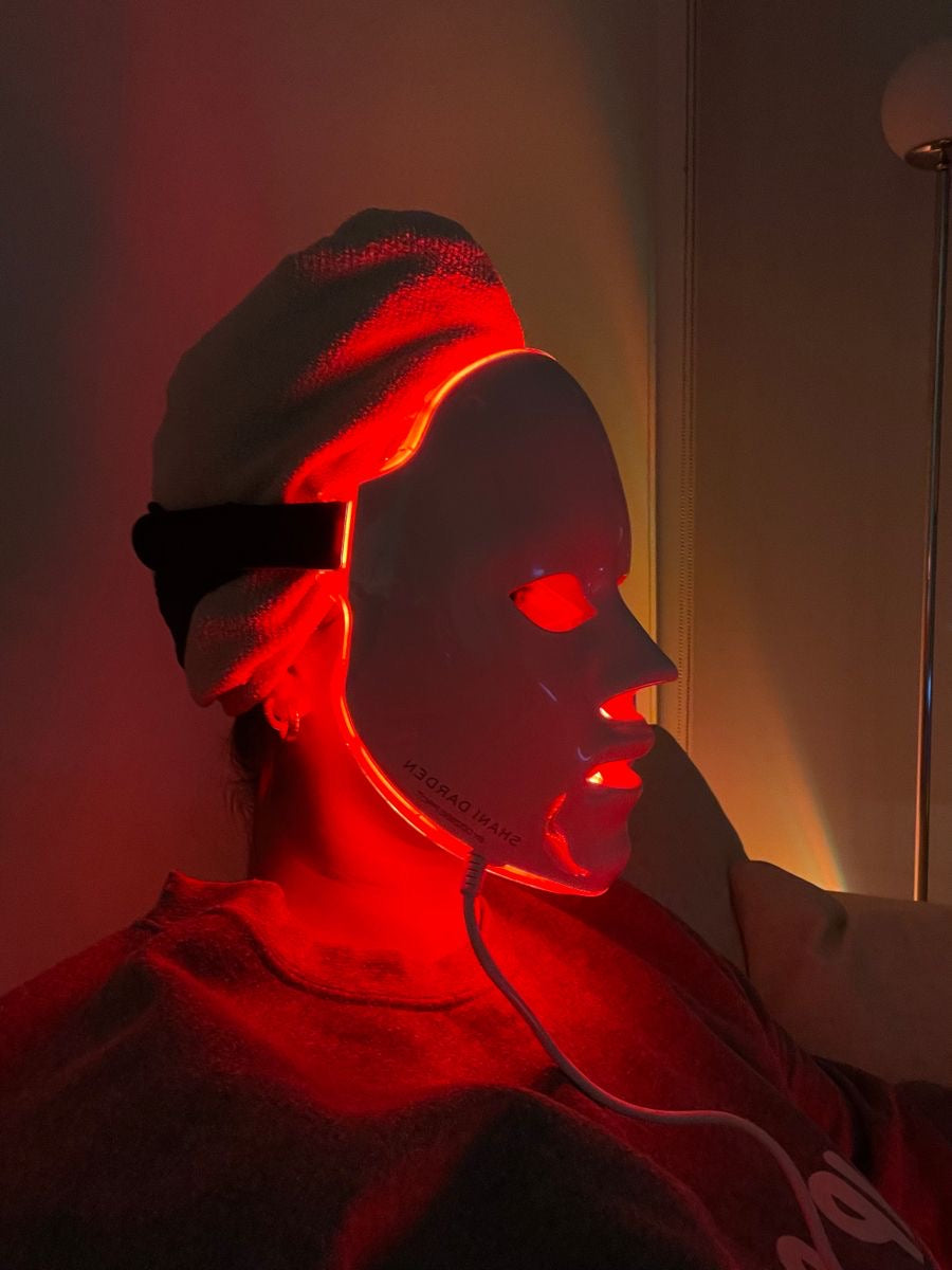 LumiSkin™ LED Light Therapy Mask